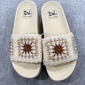 Dirty Laundry Crochet Slide Sandals - Cream and Brown